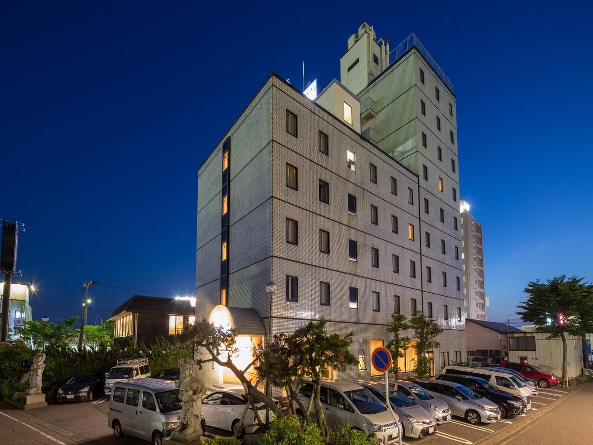 Apa Hotel Tsubamesanjo Ekimae Εξωτερικό φωτογραφία